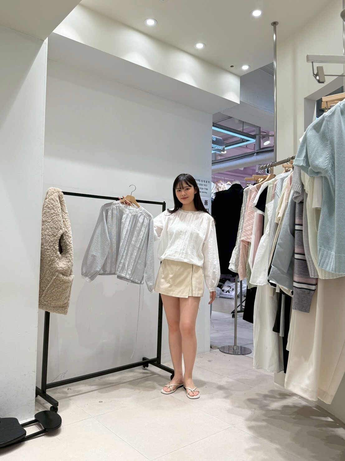 HU6021 蕾絲圓領襯衫