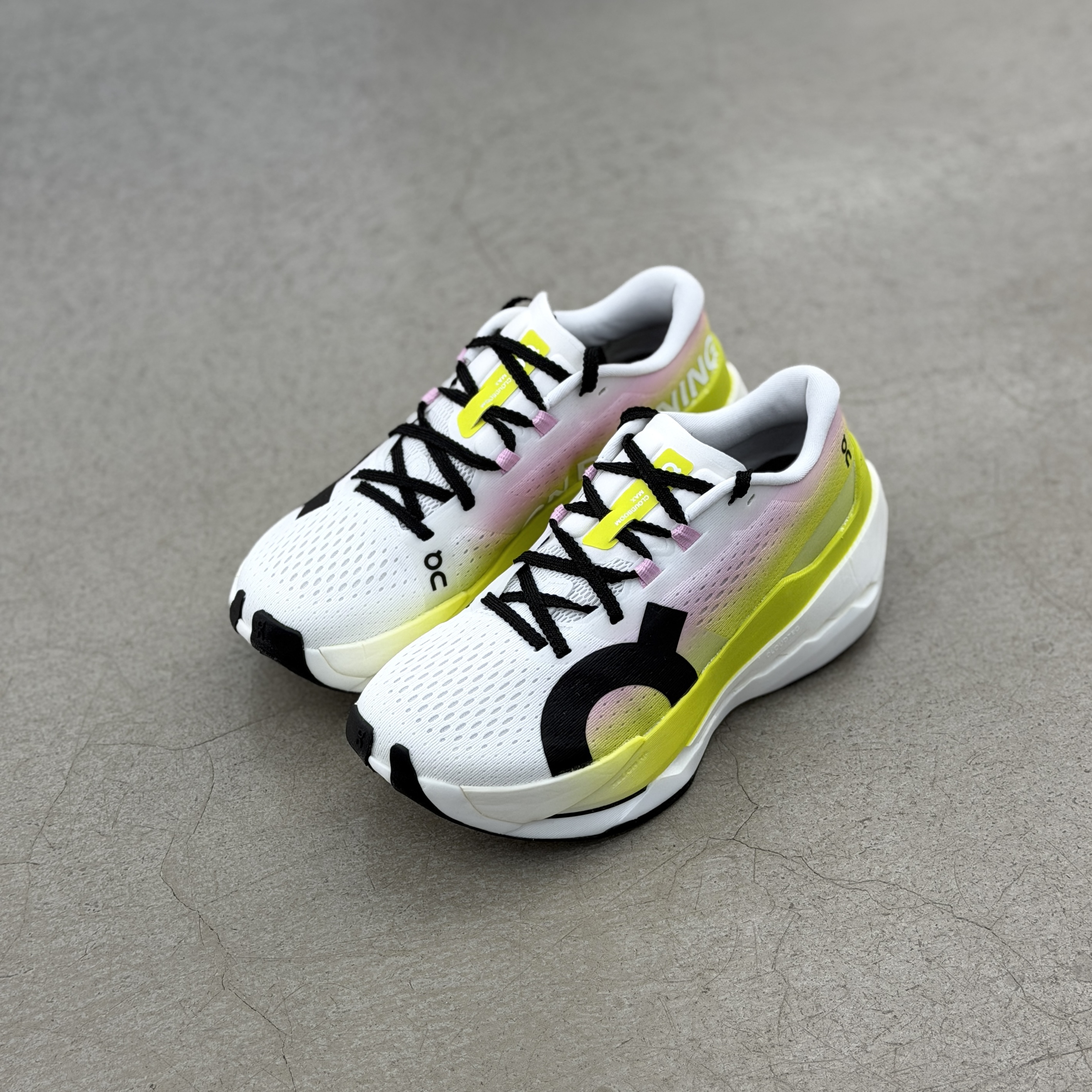 On Cloudboom Max Lime