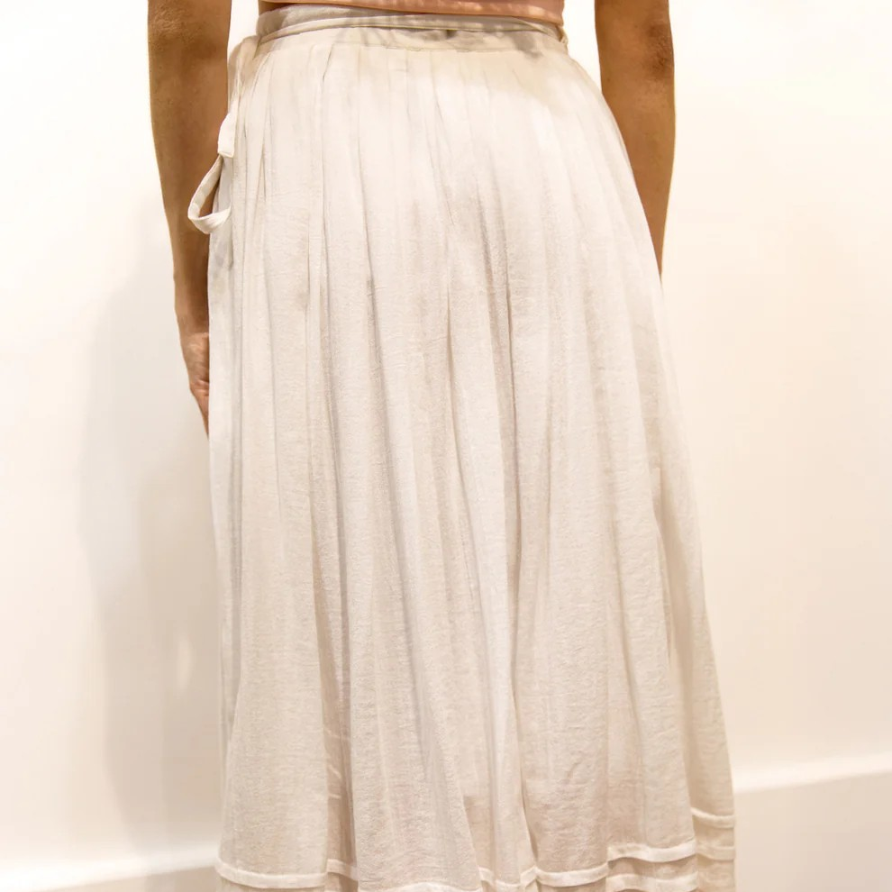 1BB0327-034 [BRIGITTE BARDOT] Aimee Pleated Wrap Skirt White #142610600 (EU)