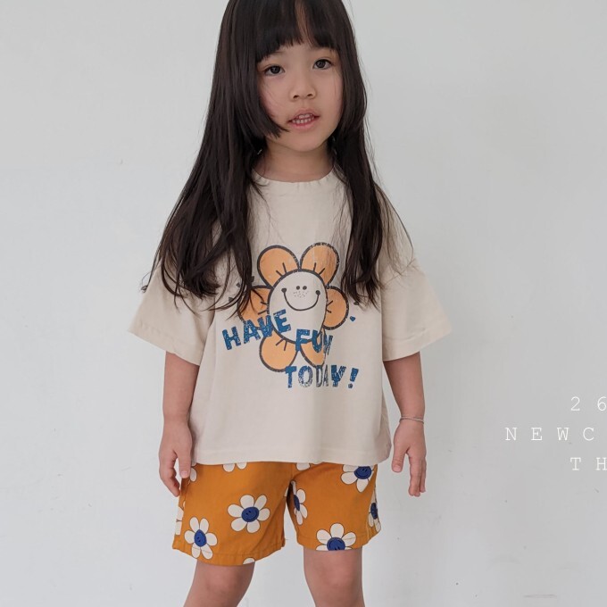 90-140 FUN 笑臉小花上衣 2色