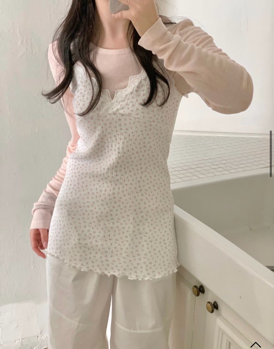 V鋸齒蕾絲小花長背心