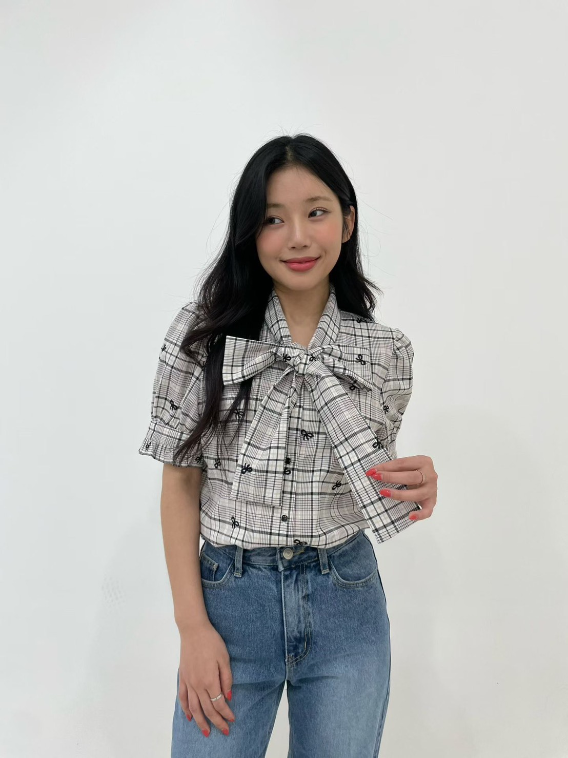 格子小結刺繡綁蝴蝶結襯衫