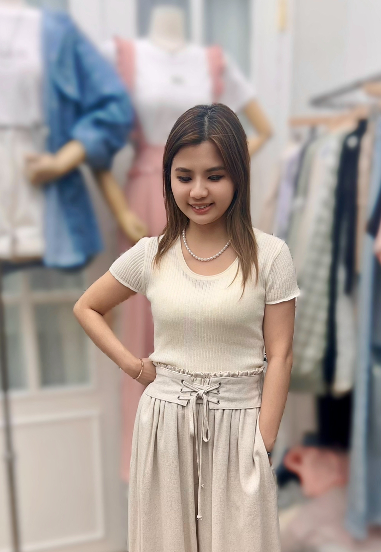 RE24 胸32 -60 長21 $379 (一口價)