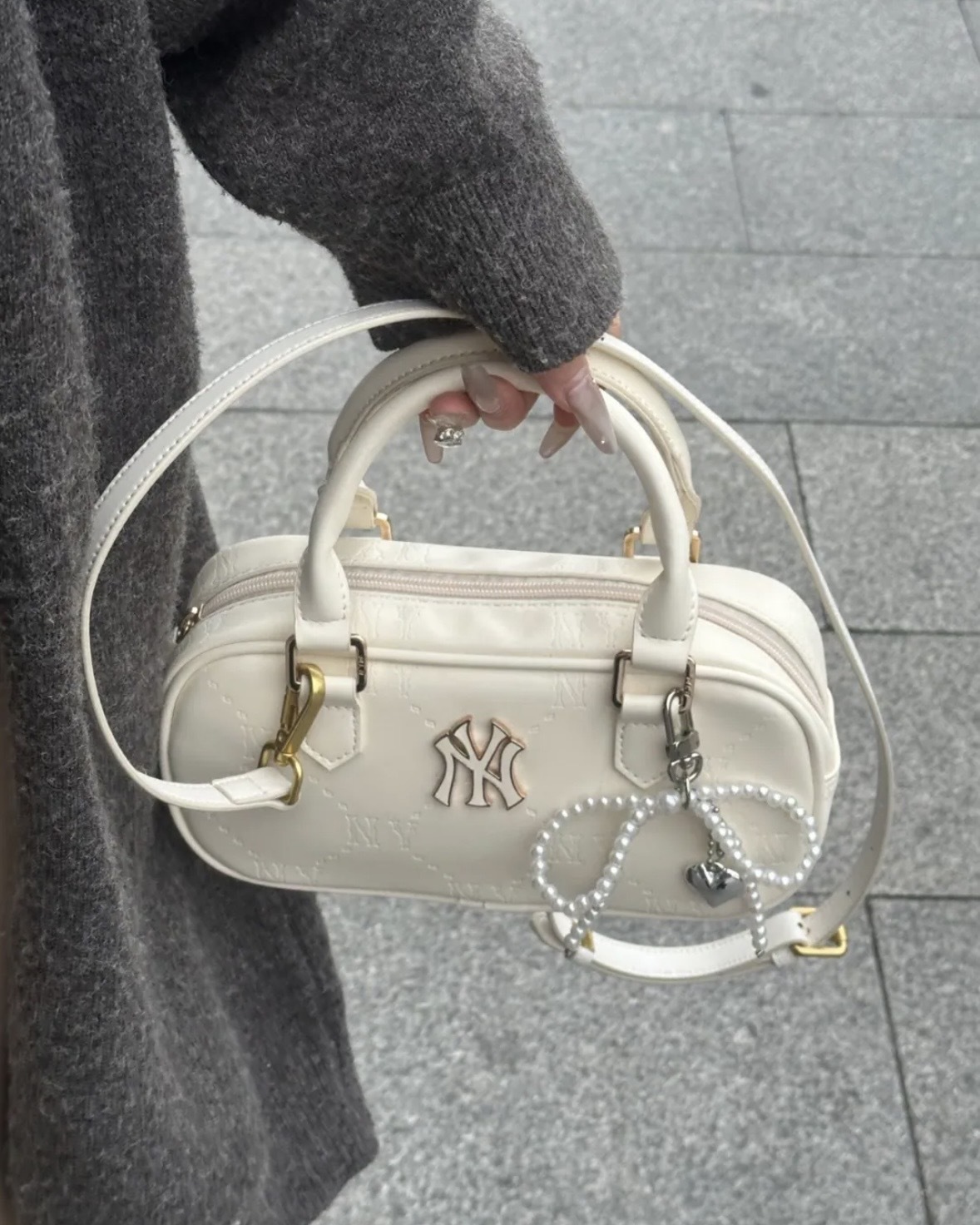 MLB 2026春季款 波士頓包 NY標 鑽石老花 壓紋 法棍包 手提包 肩背包 共5色