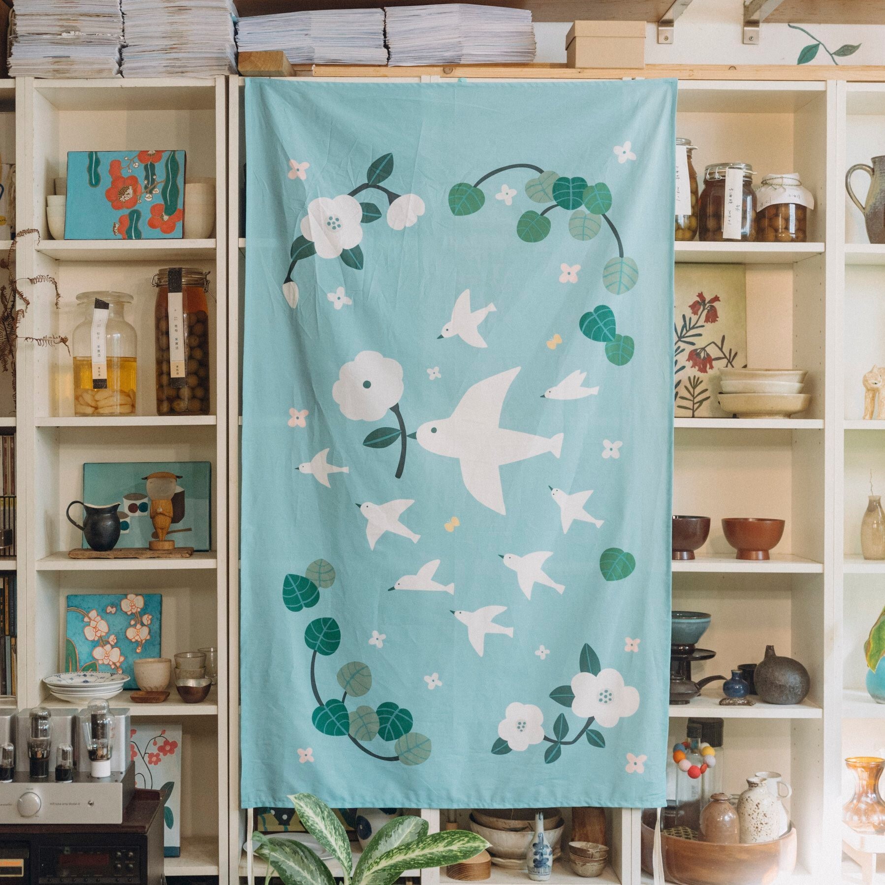 （絕版）藝術掛簾/藝術家聯名/印花樂 x 米力/幸福白鴿