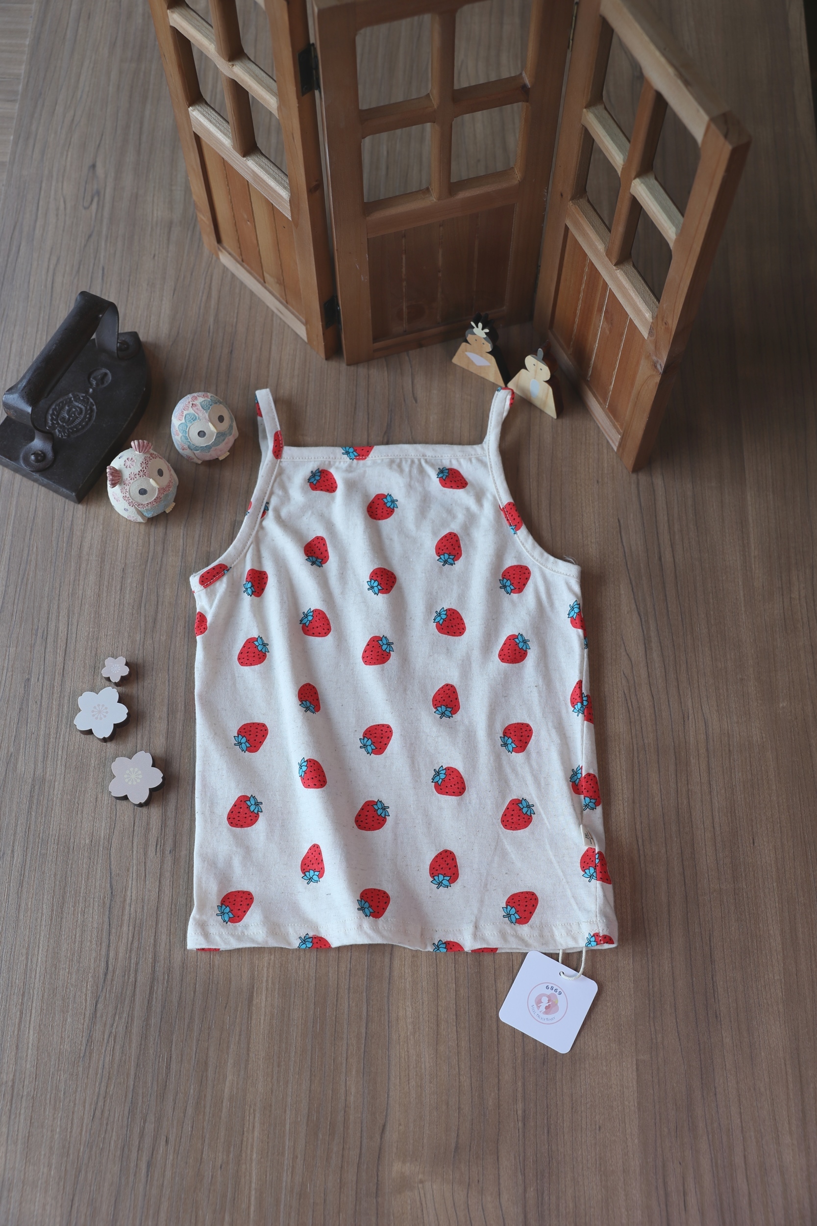 草莓日記細肩上衣