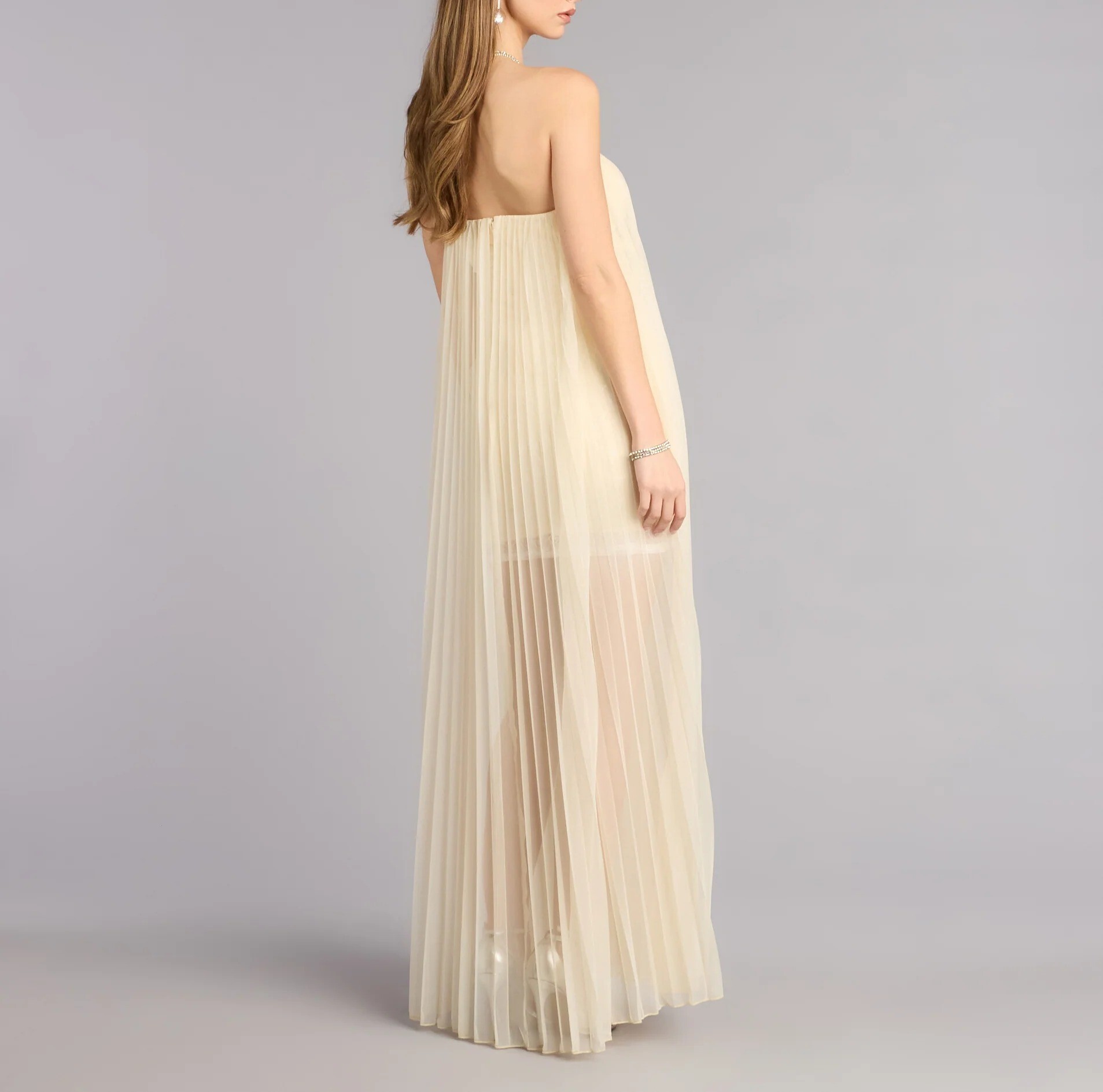 Garden Ivory米白色壓褶透紗內蕾絲亮片長禮服Dress