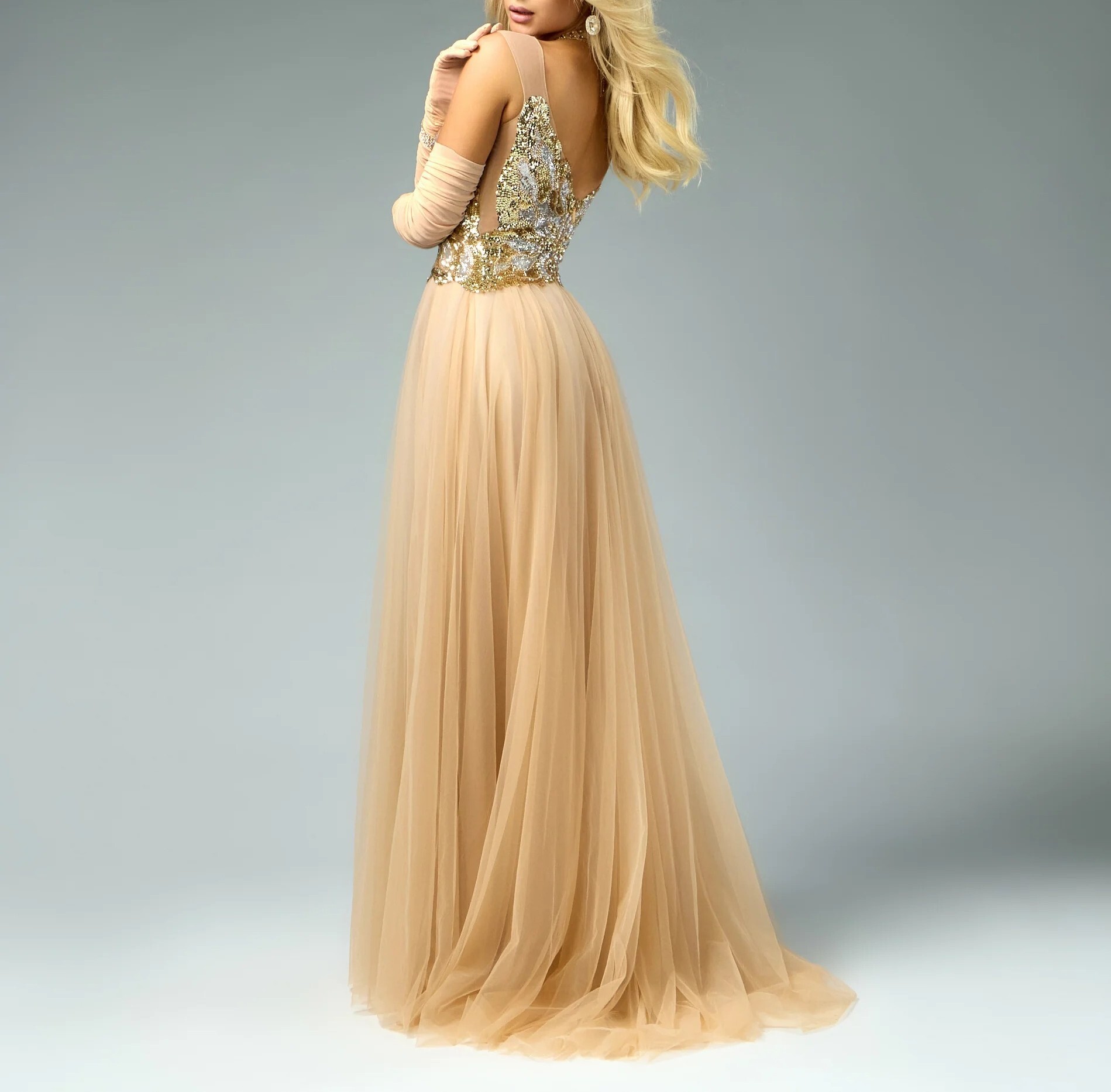 Lux Taupe米褐色蝴蝶亮片澎紗長禮服Dress