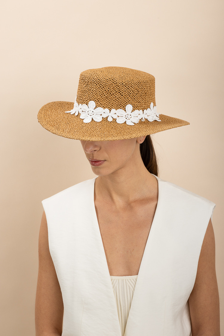 Italy Love義大利白色繡花蕾絲手工草帽