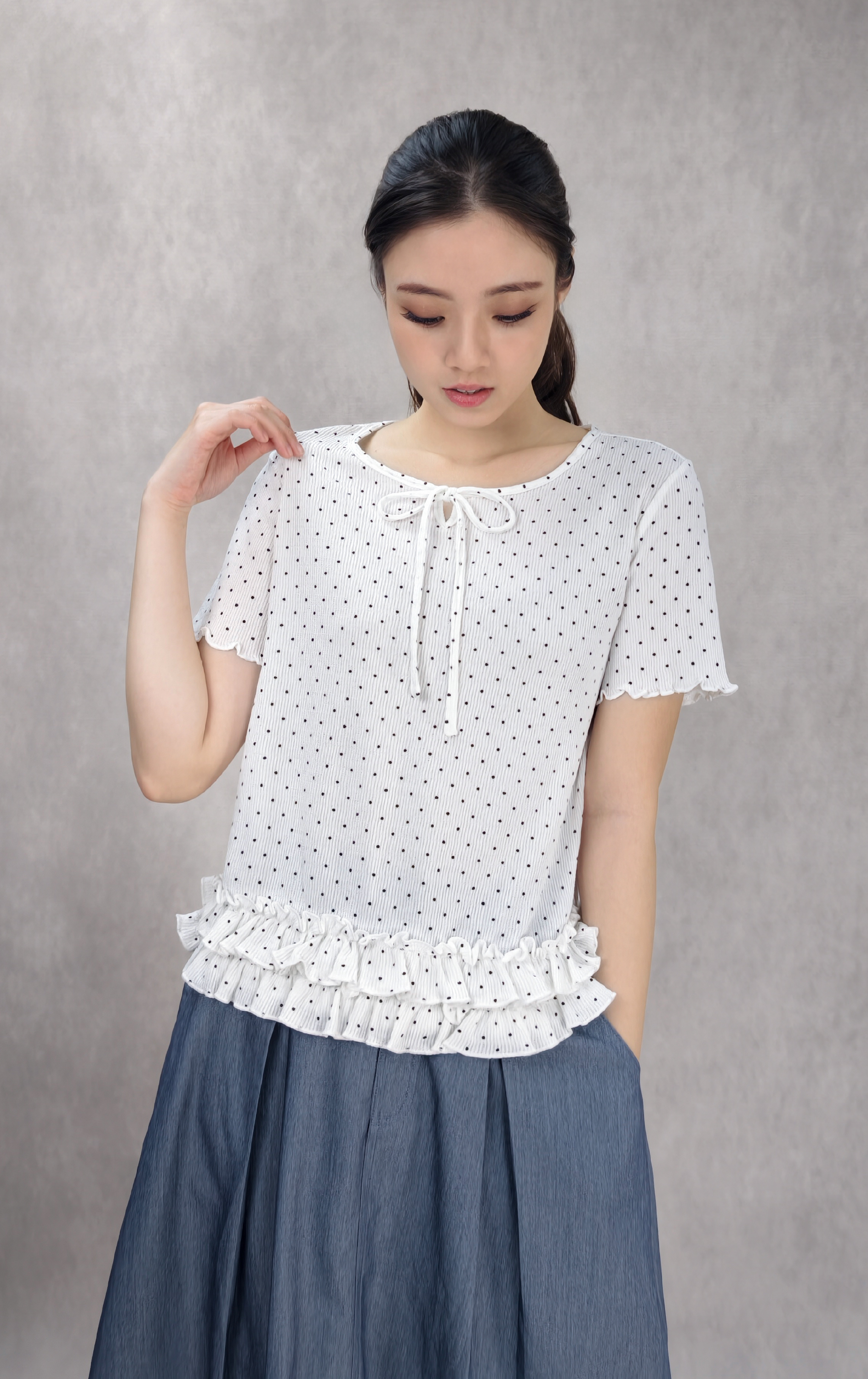 圓領蝴蝶結上衣 ST0421