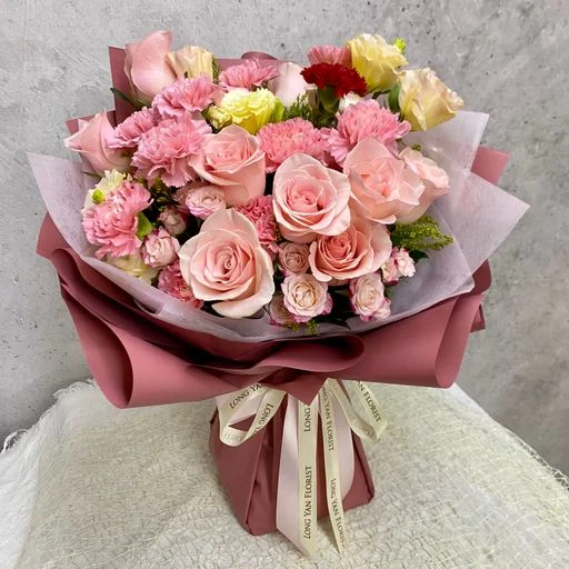 W - 粉玫瑰配康乃馨_CA48005