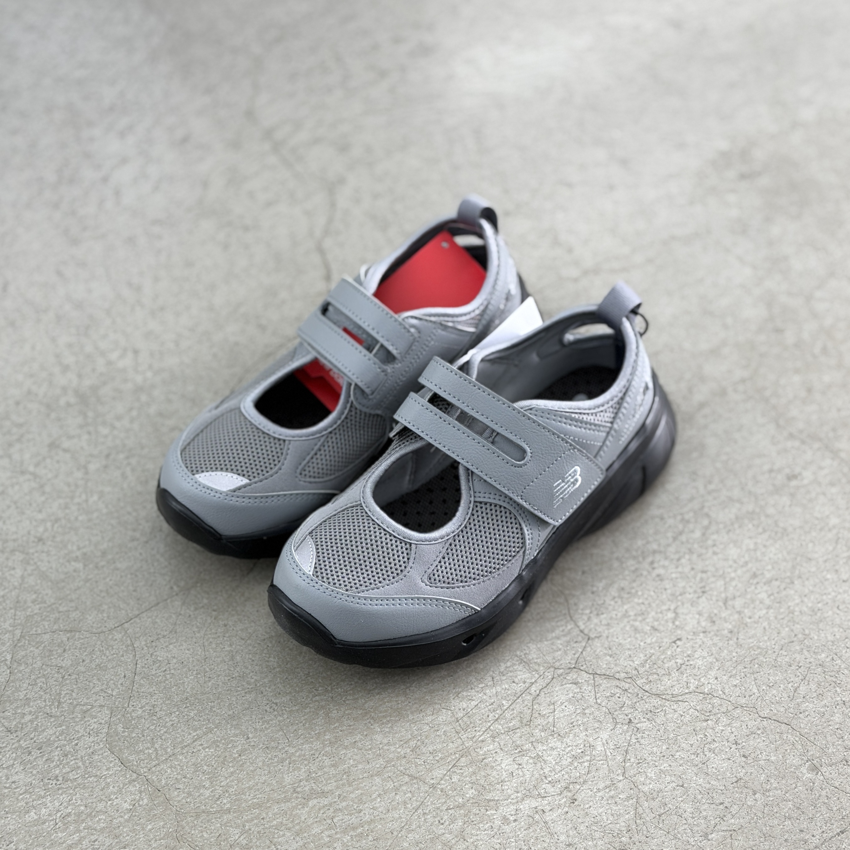 New Balance Breeze SD2202- Grey