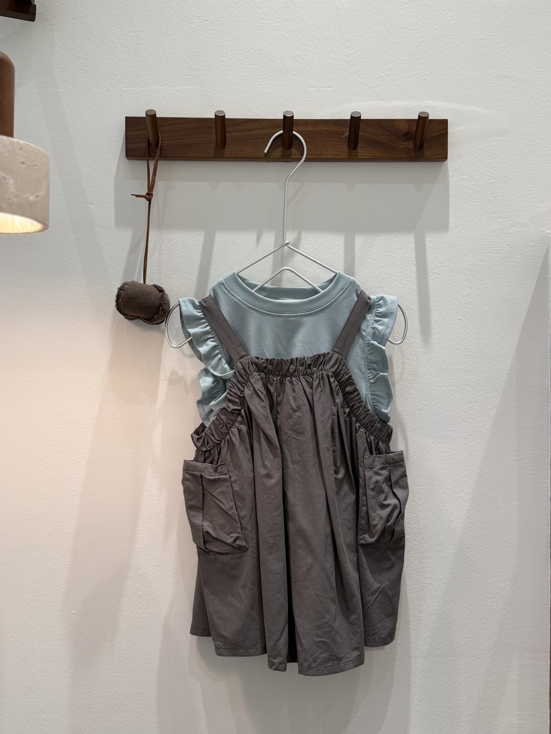 A04735吊帶連衣裙兩件套