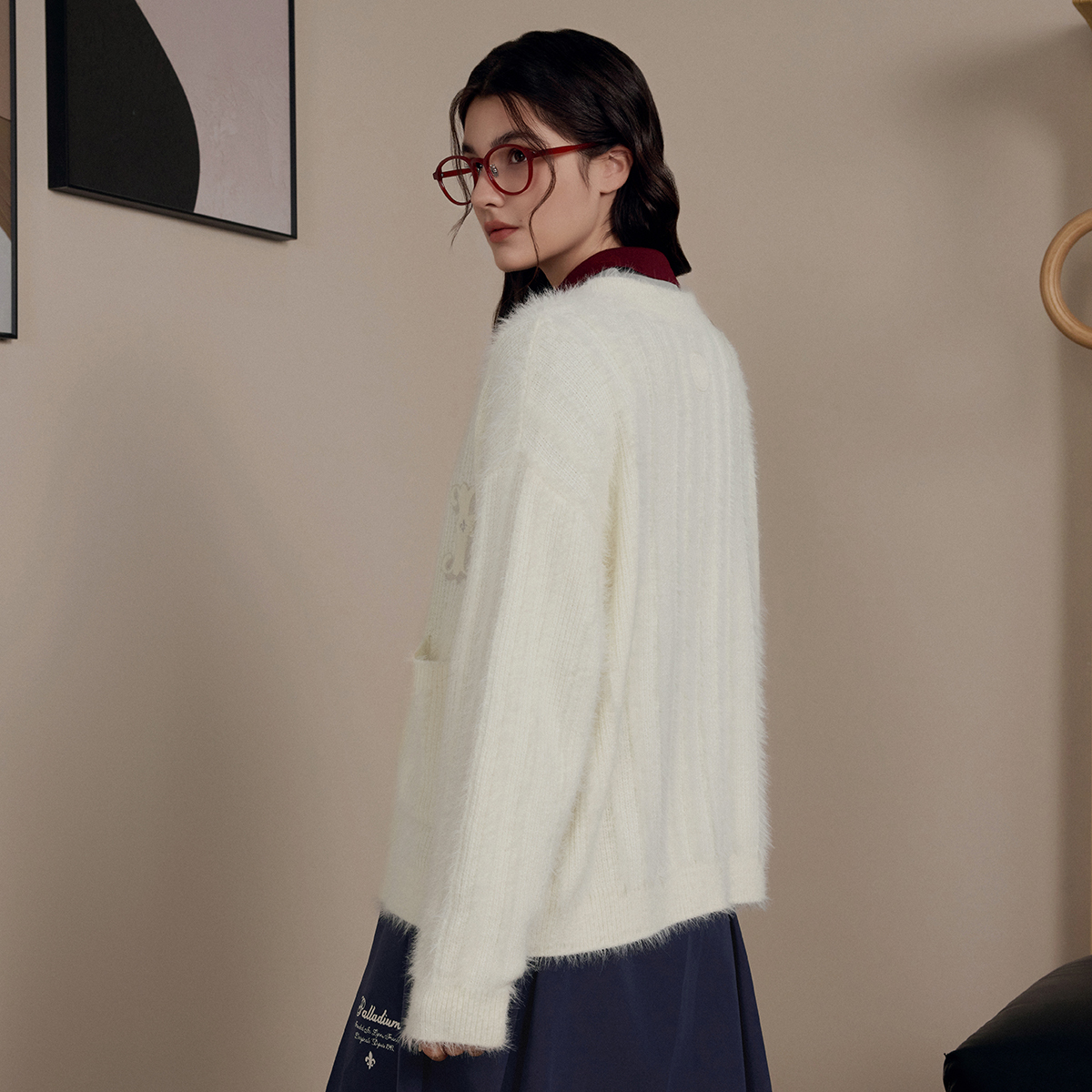 女裝刺繡 P LOGO V領開襟毛衣