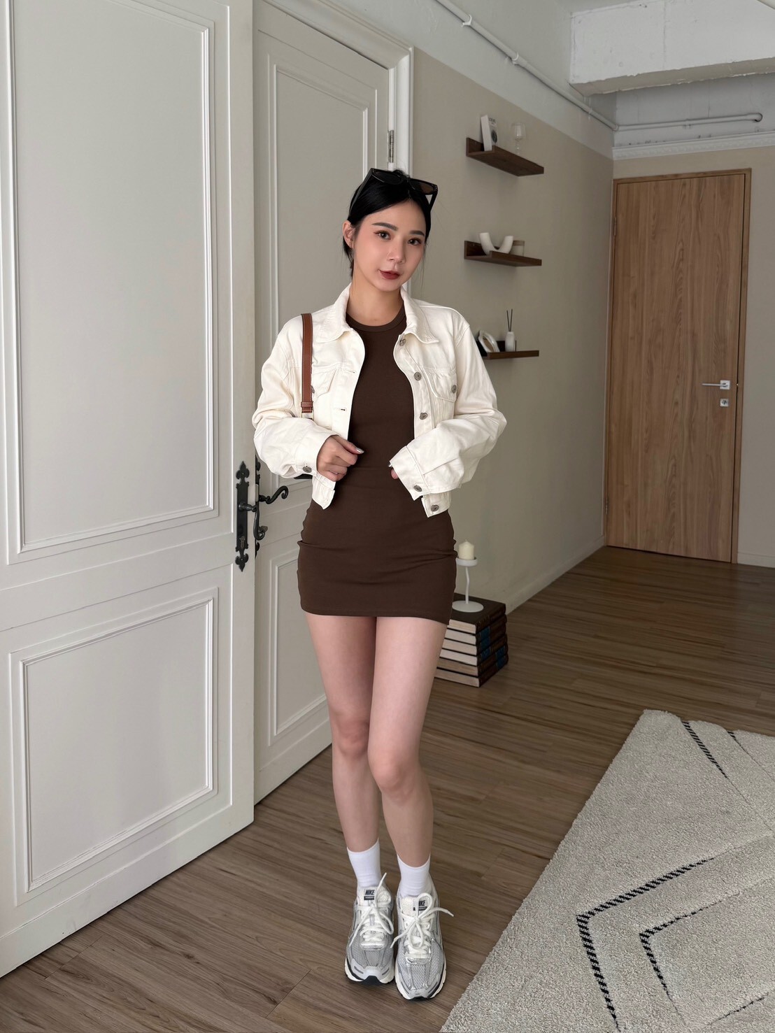 圓領罩杯包臀裙