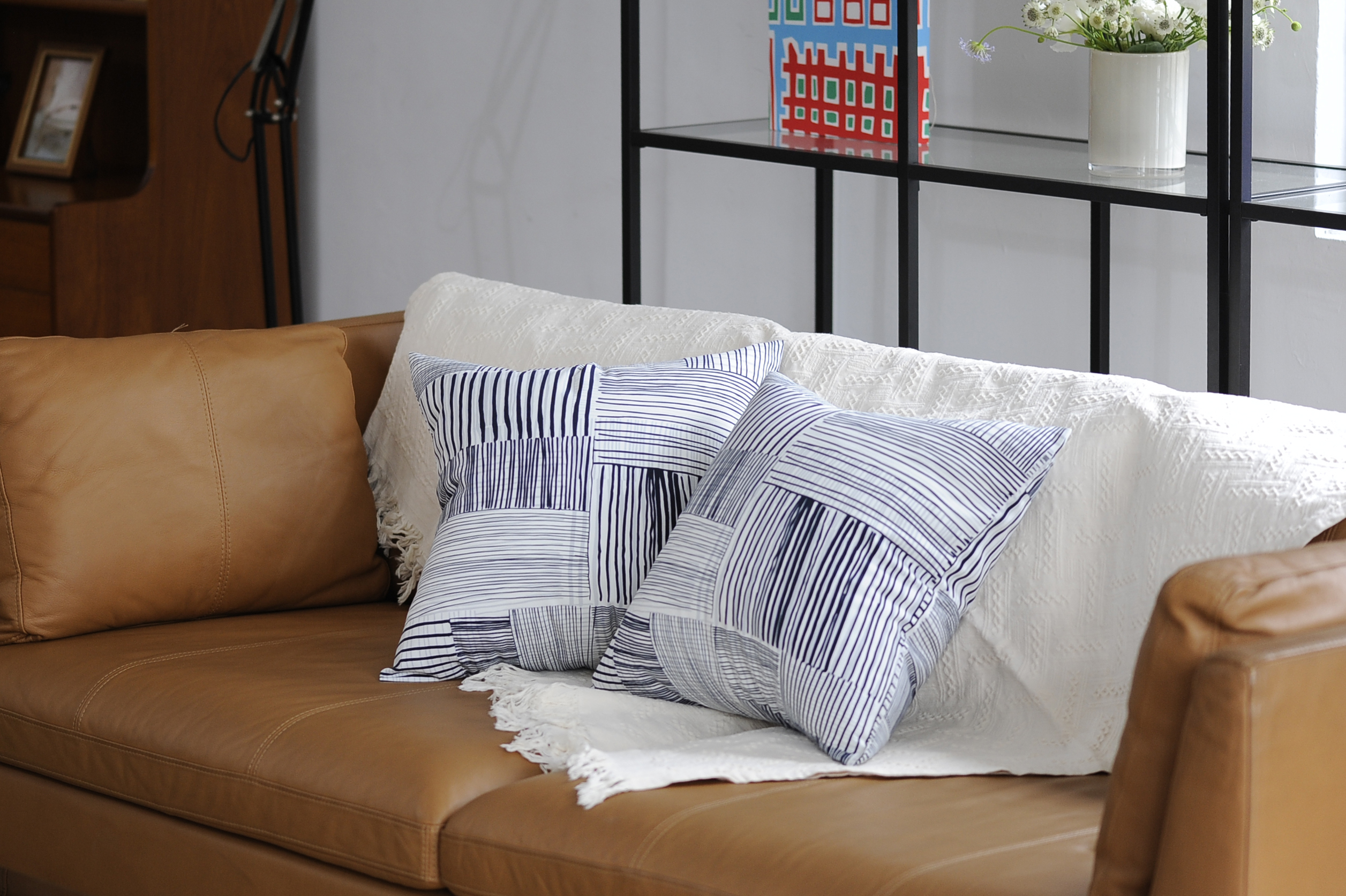 Cushion Cover / Weave Navy Blue