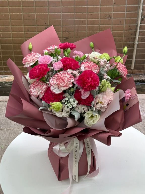 W - 漸變粉色康乃馨花束_CA38003