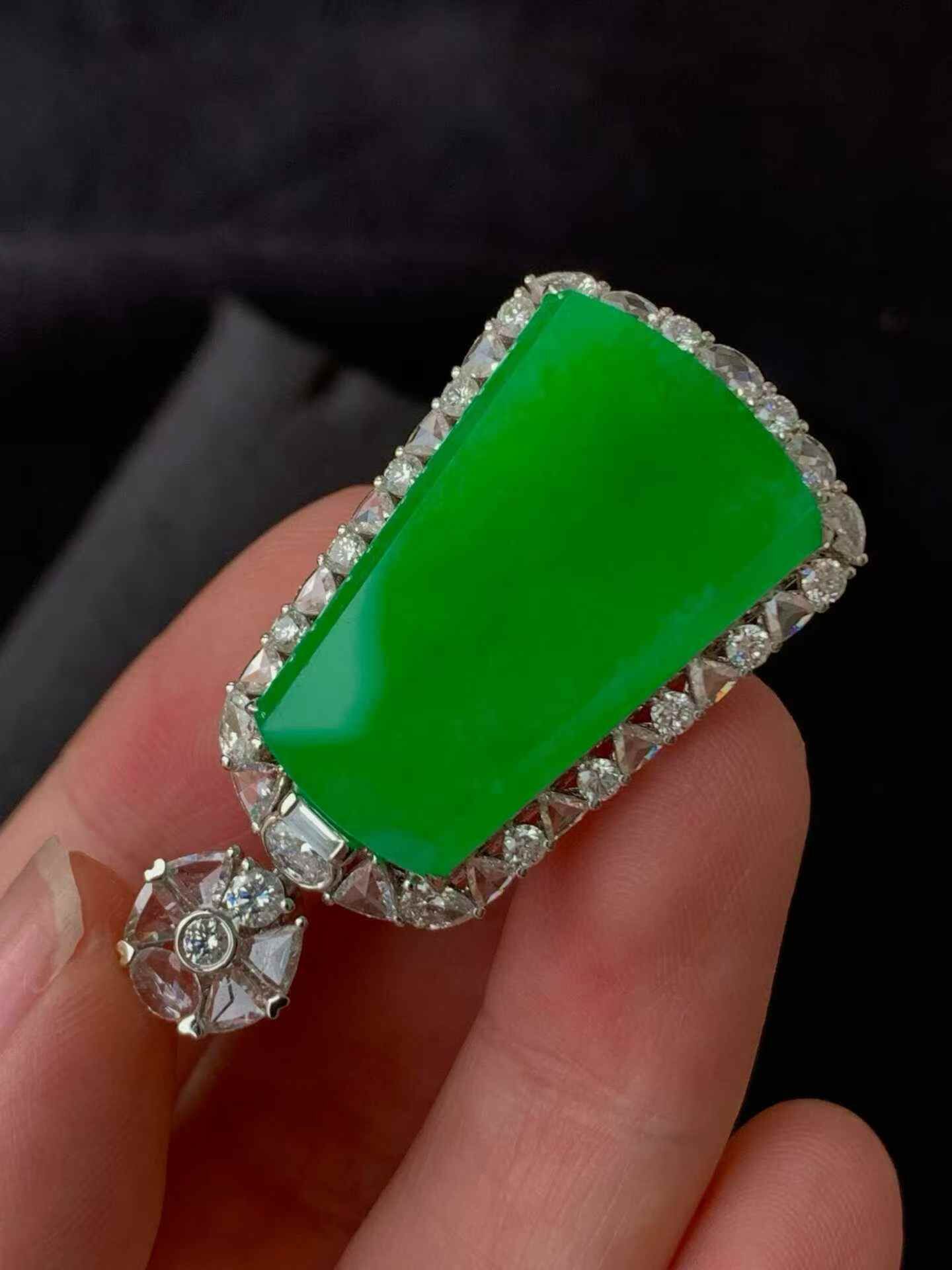 324359 翡翠無事牌吊墜