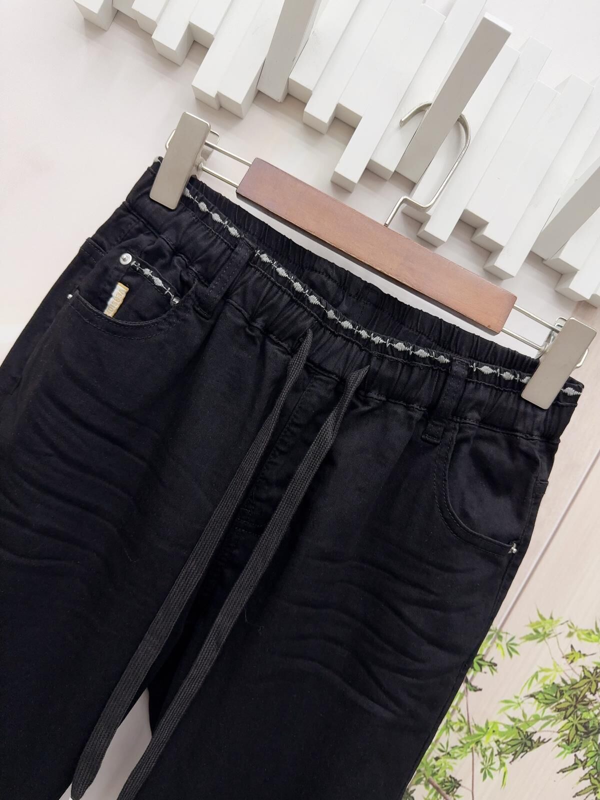 Mar 蘿蔔褲型黑色褲~153AT