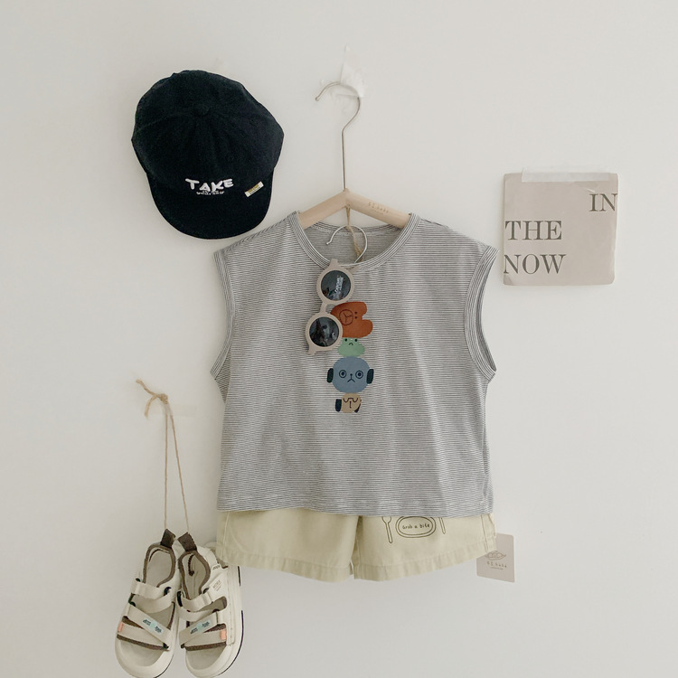 可愛塗鴉條紋上衣