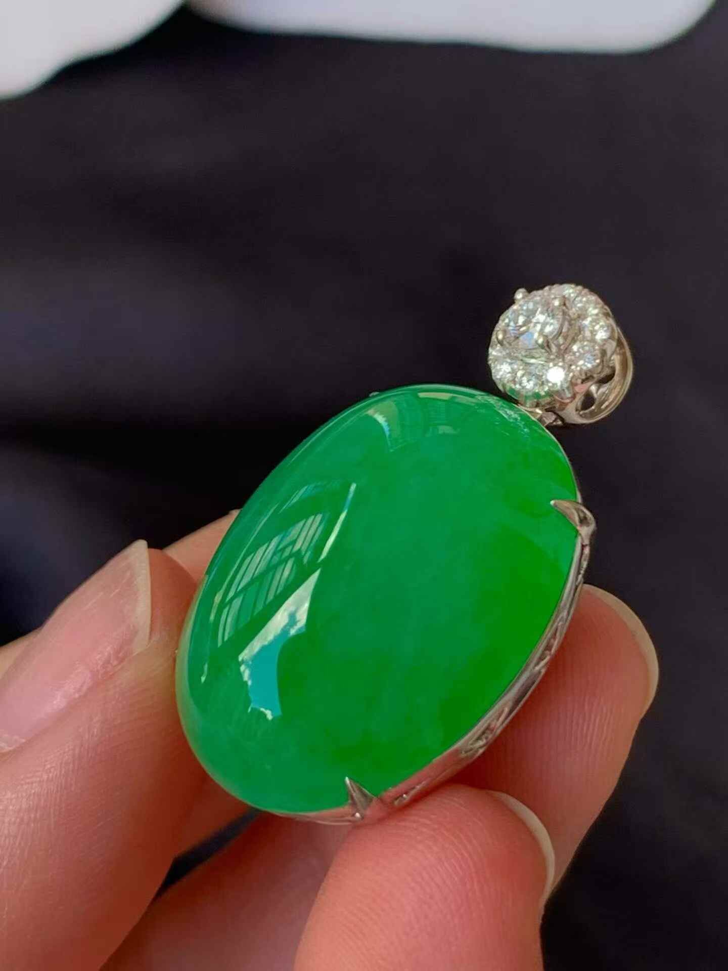 324360 翡翠蛋面吊墜