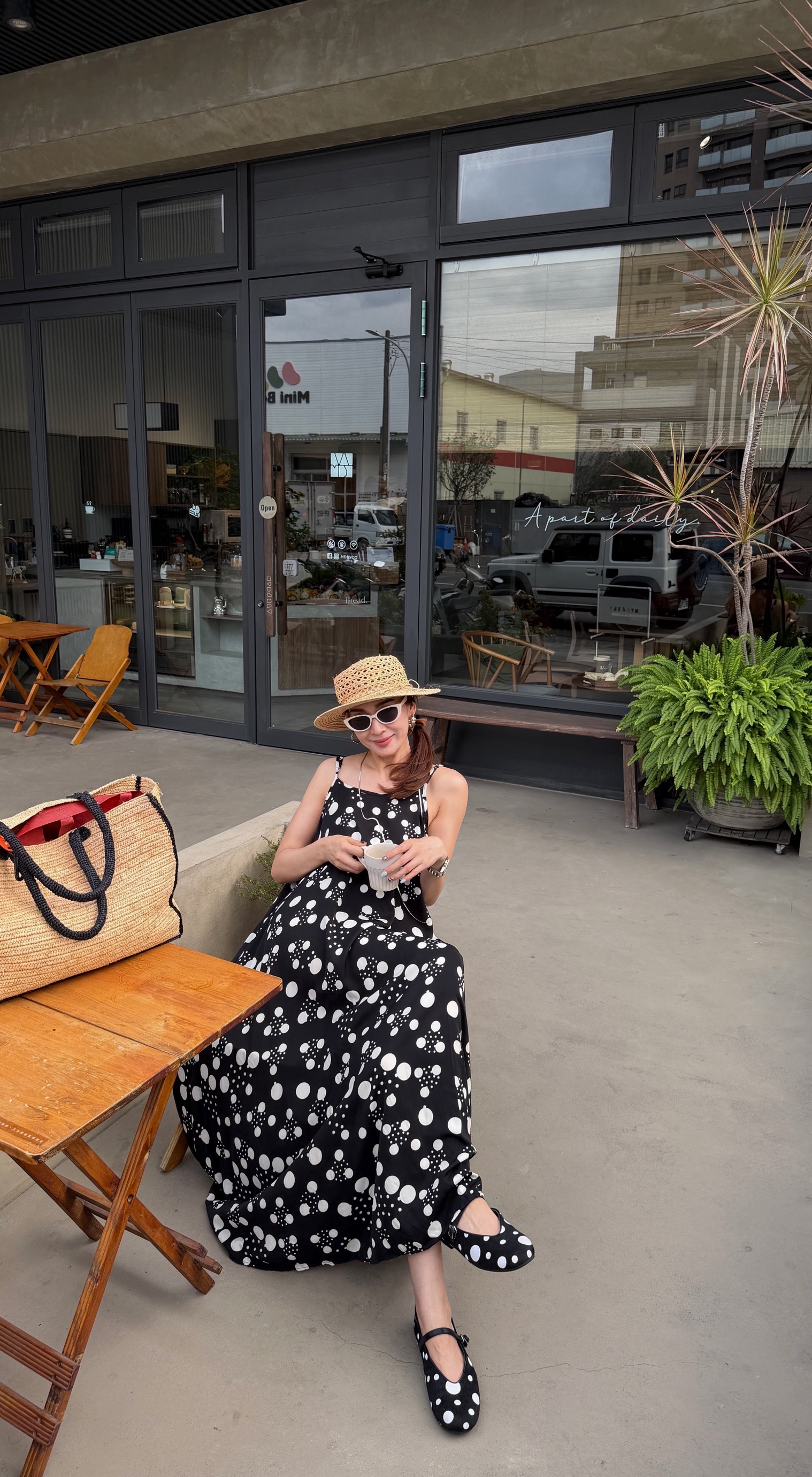 黑白波點涼感長洋裝