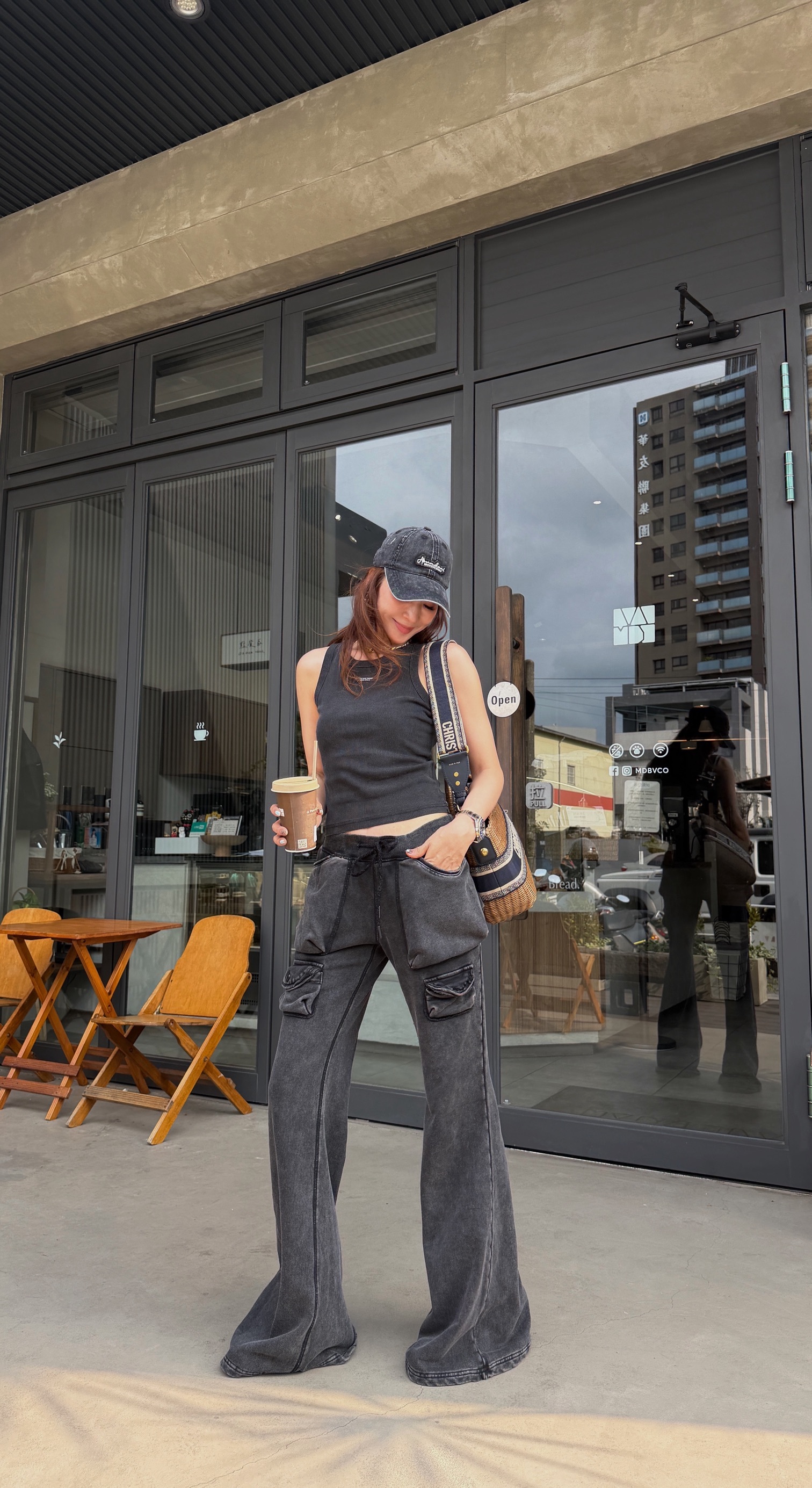 雙口袋工裝水洗棉喇叭褲