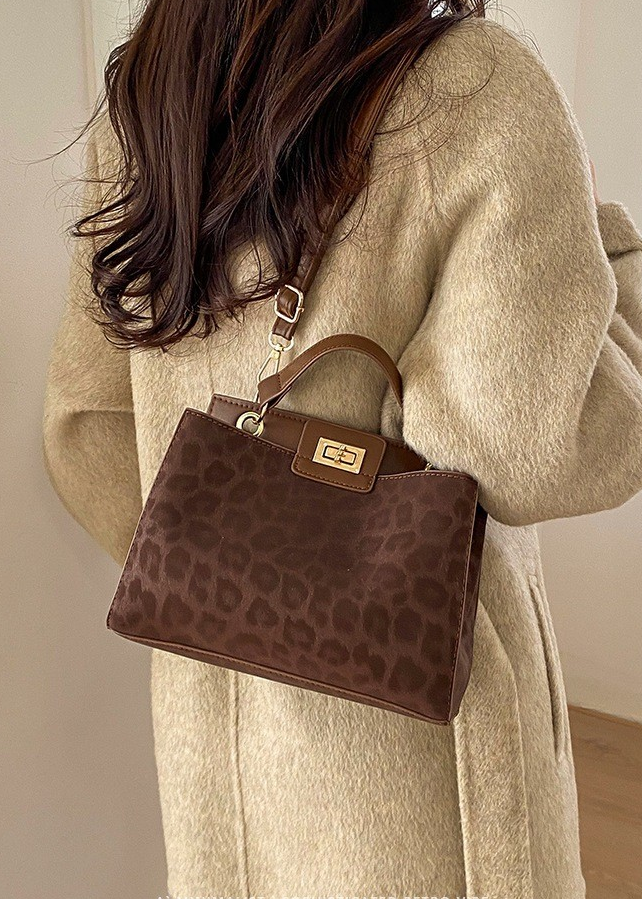 Vintage Leopard Print Handheld Shoulder Crossbody Bag