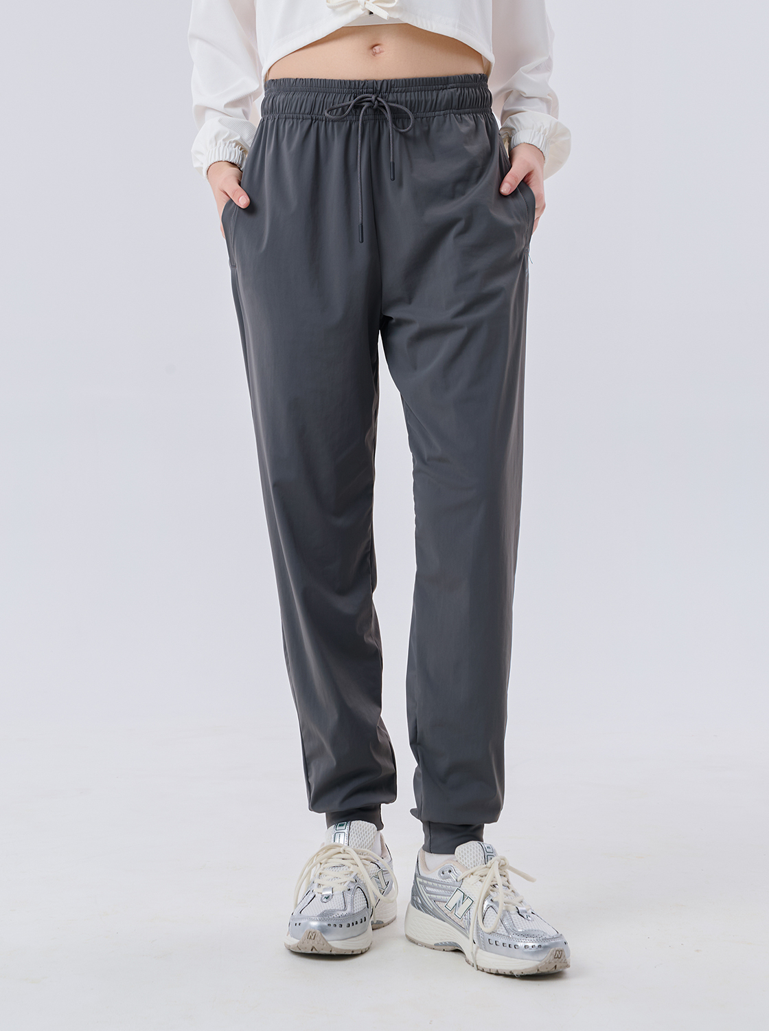 【期間限定】極輕薄涼感縮口褲