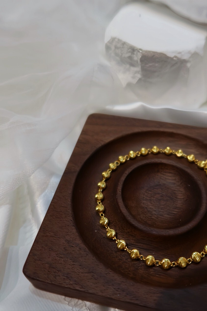 流韻金珠｜立體刻紋串珠手鍊