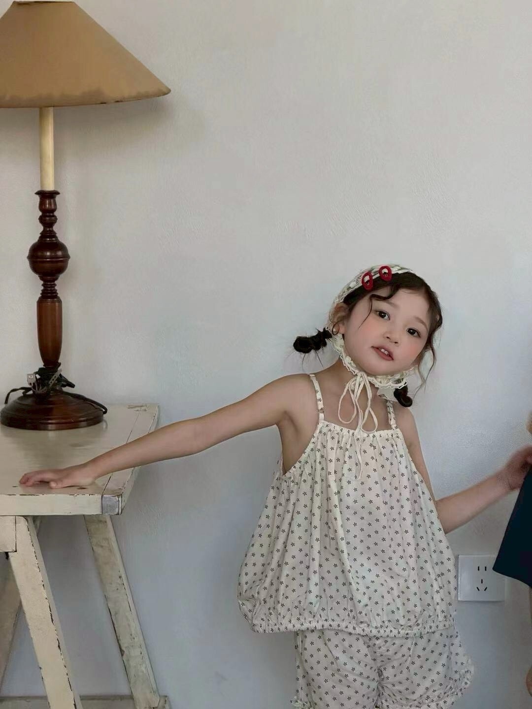 法式輕柔細肩套裝