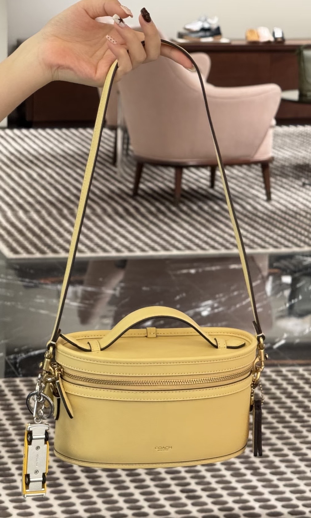 Coach Trail手袋 雲呢嗱色