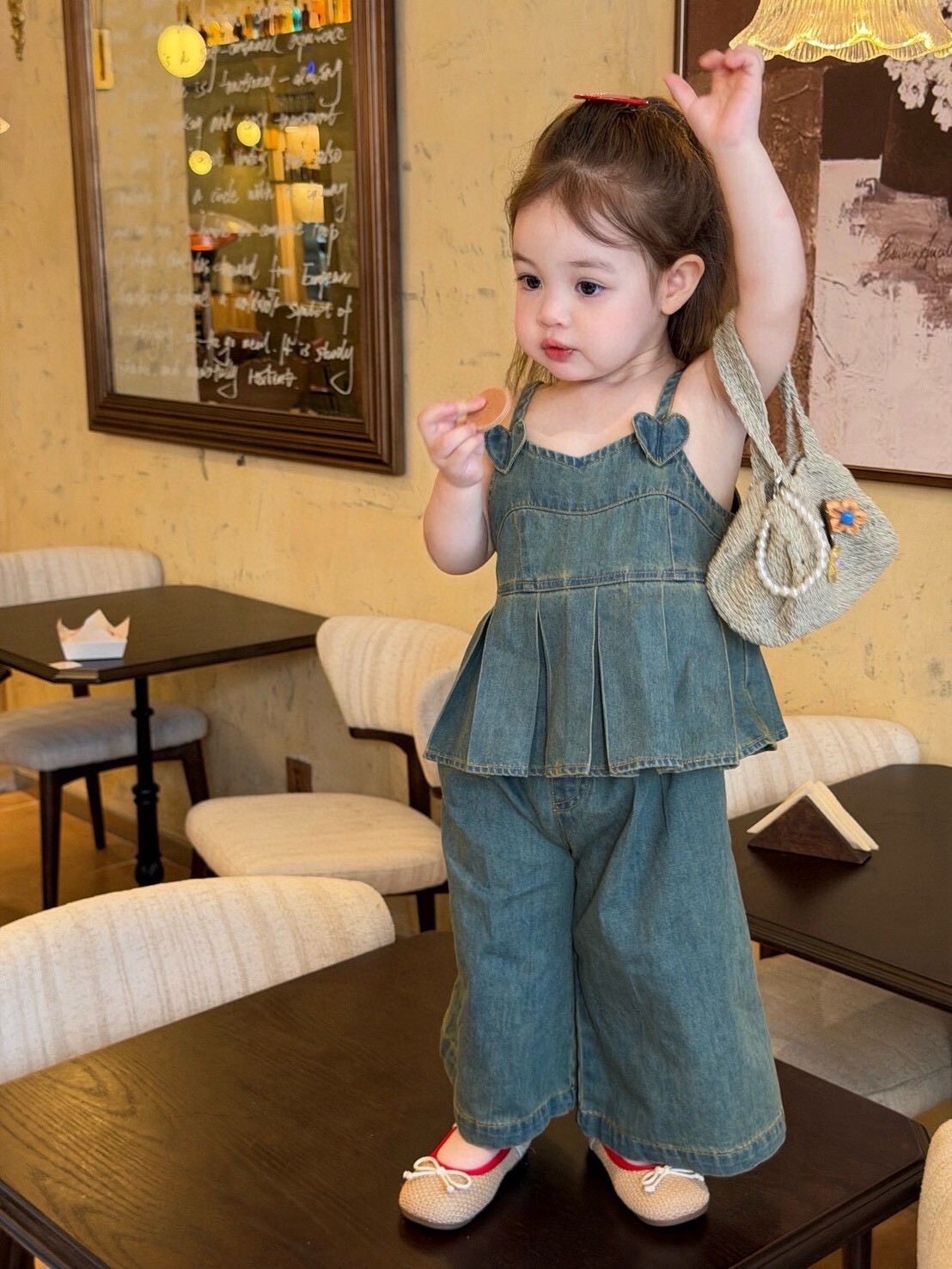 小愛心牛仔吊帶上衣