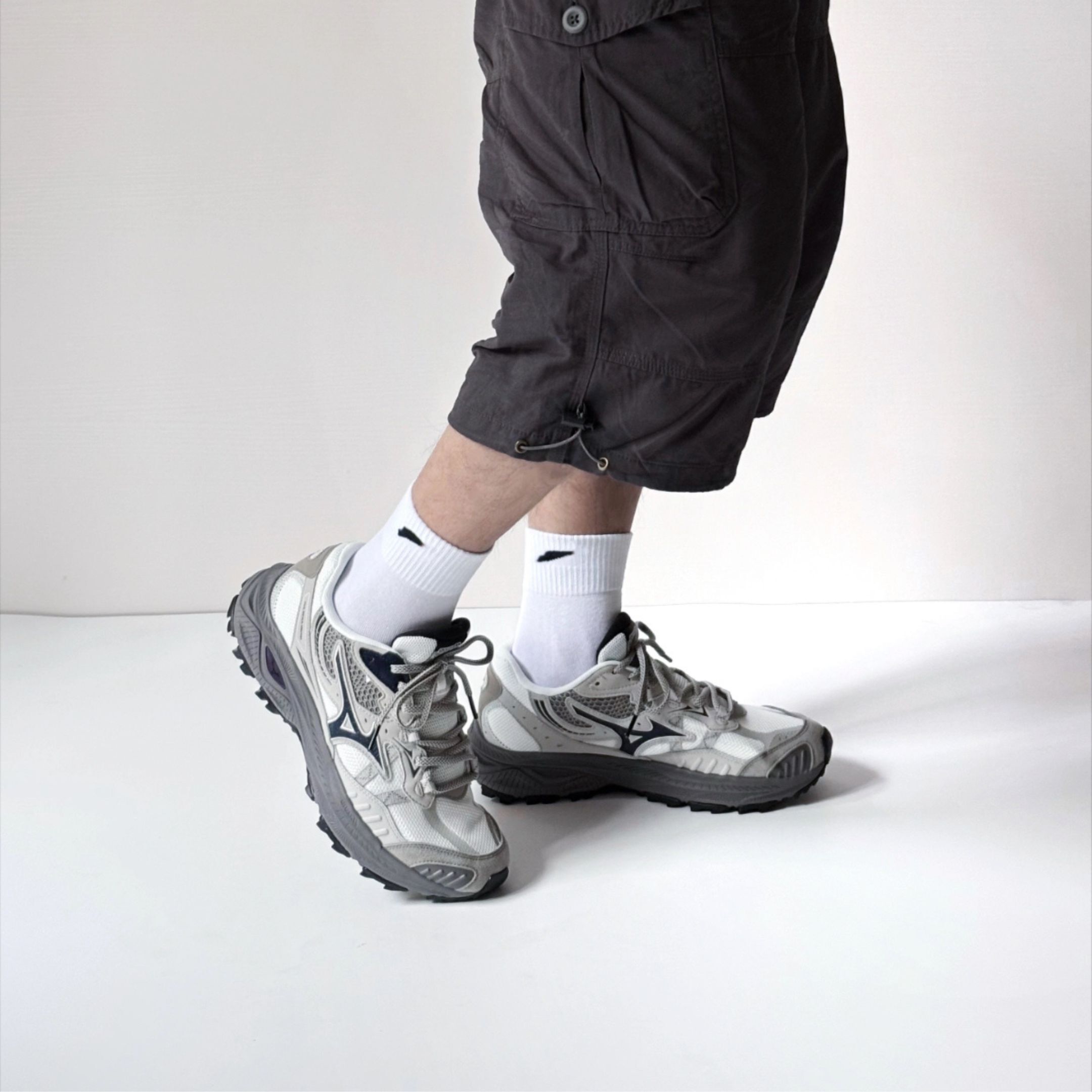 NICEDAY 代購 Mizuno Racer ADV 山系 灰白 白 白灰 慢跑 機能 D1GH241223