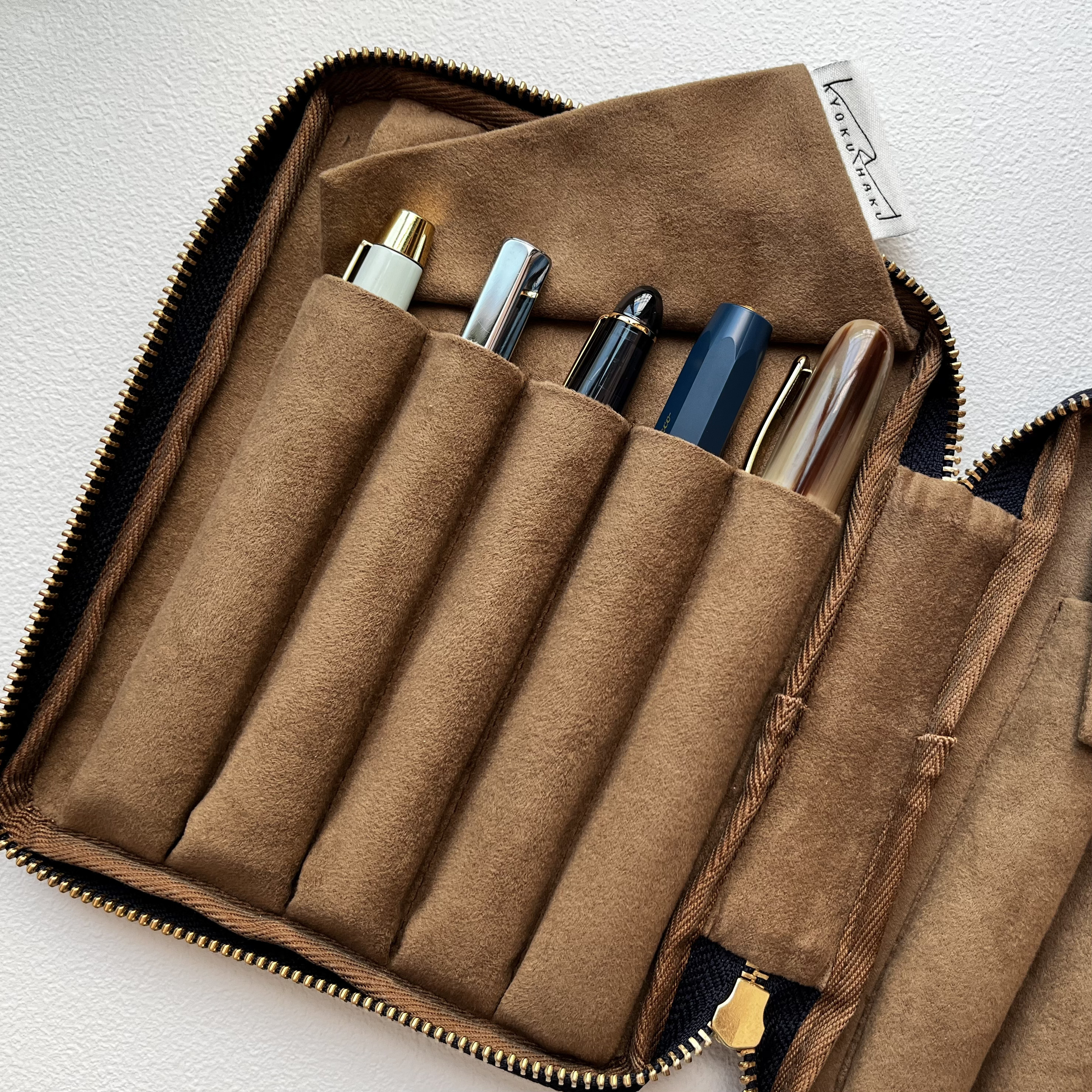Kyokuhaku Zippered 10_Pen Case_Cabinet of Curiosities