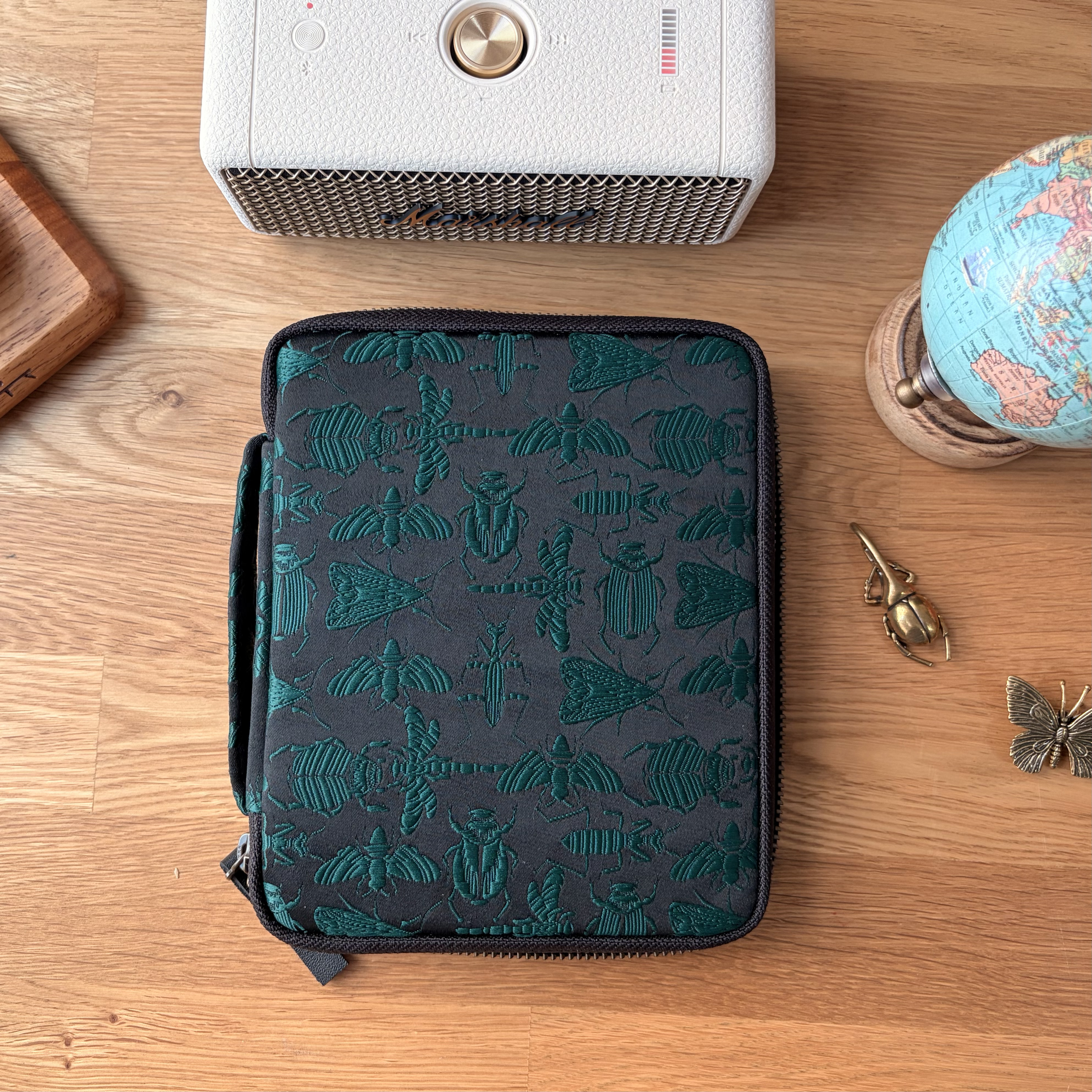 Kyokuhaku Zippered 10_Pen Case_Cabinet of Curiosities