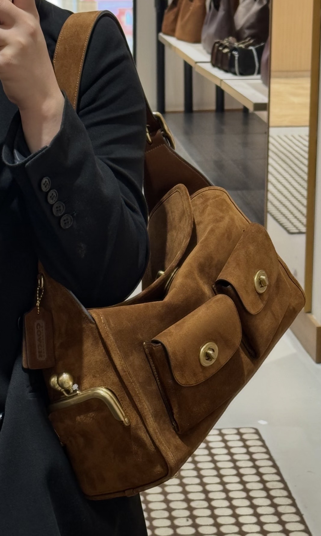 Coach Turnlock Haversack Bag 暖啡色 (麂皮)