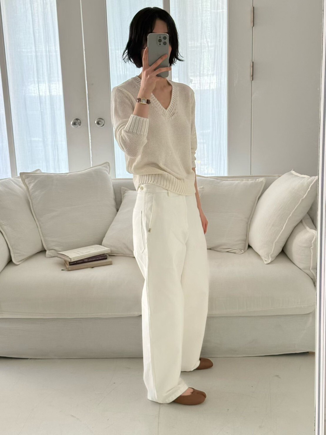 雲朵白百搭V領長袖針織上衣