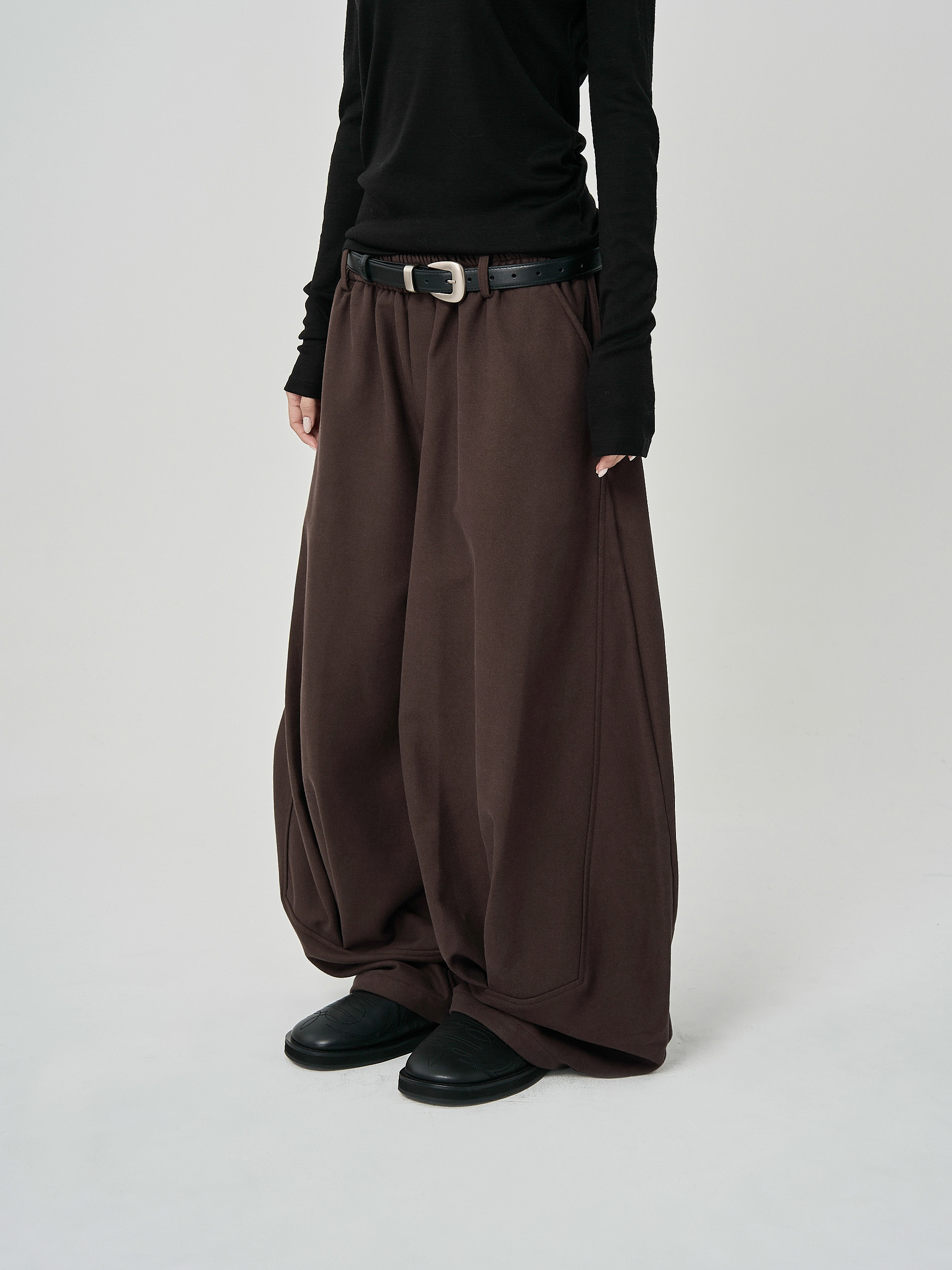 空間輪廓繭形長褲-棕
