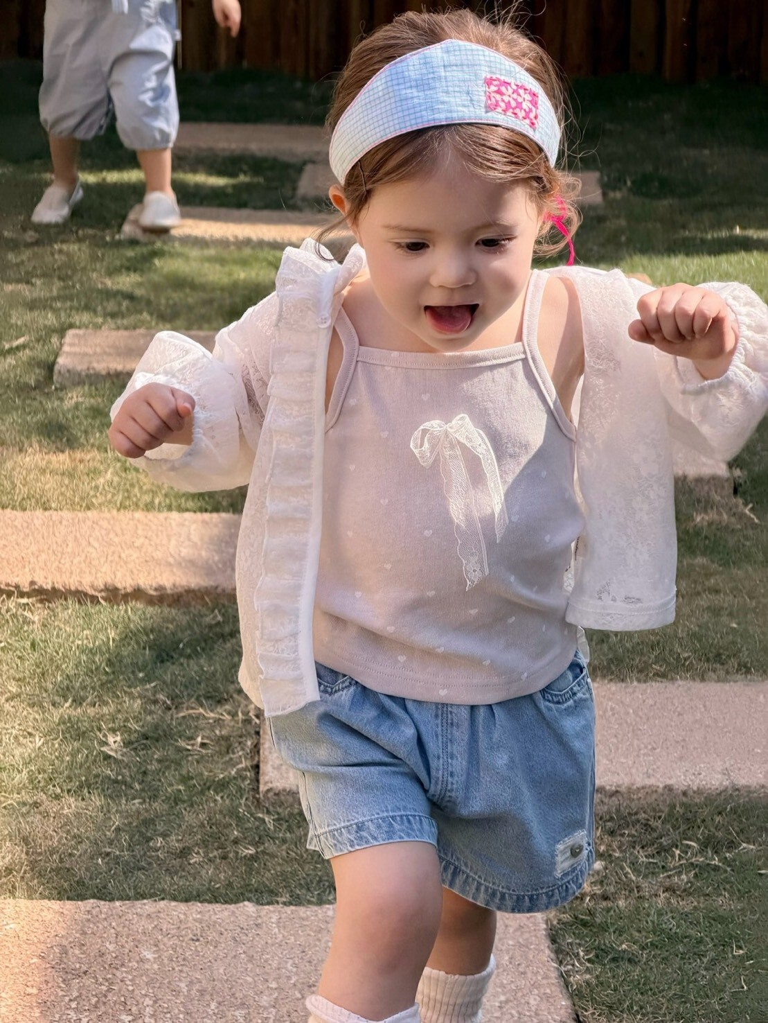 雲朵蕾絲防曬外套