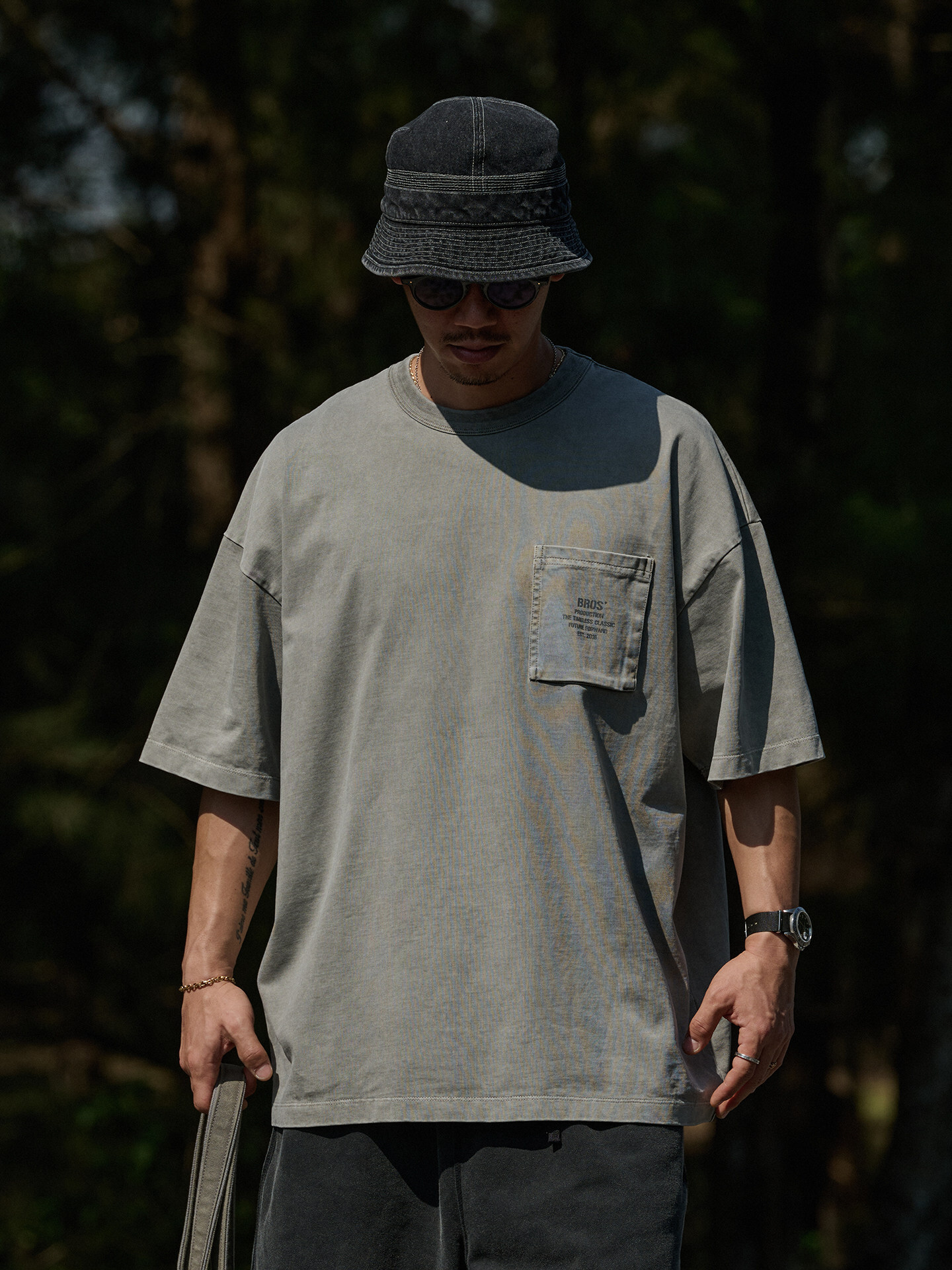 Broshood 日系寬鬆復古口袋印花圓領短袖26SS39