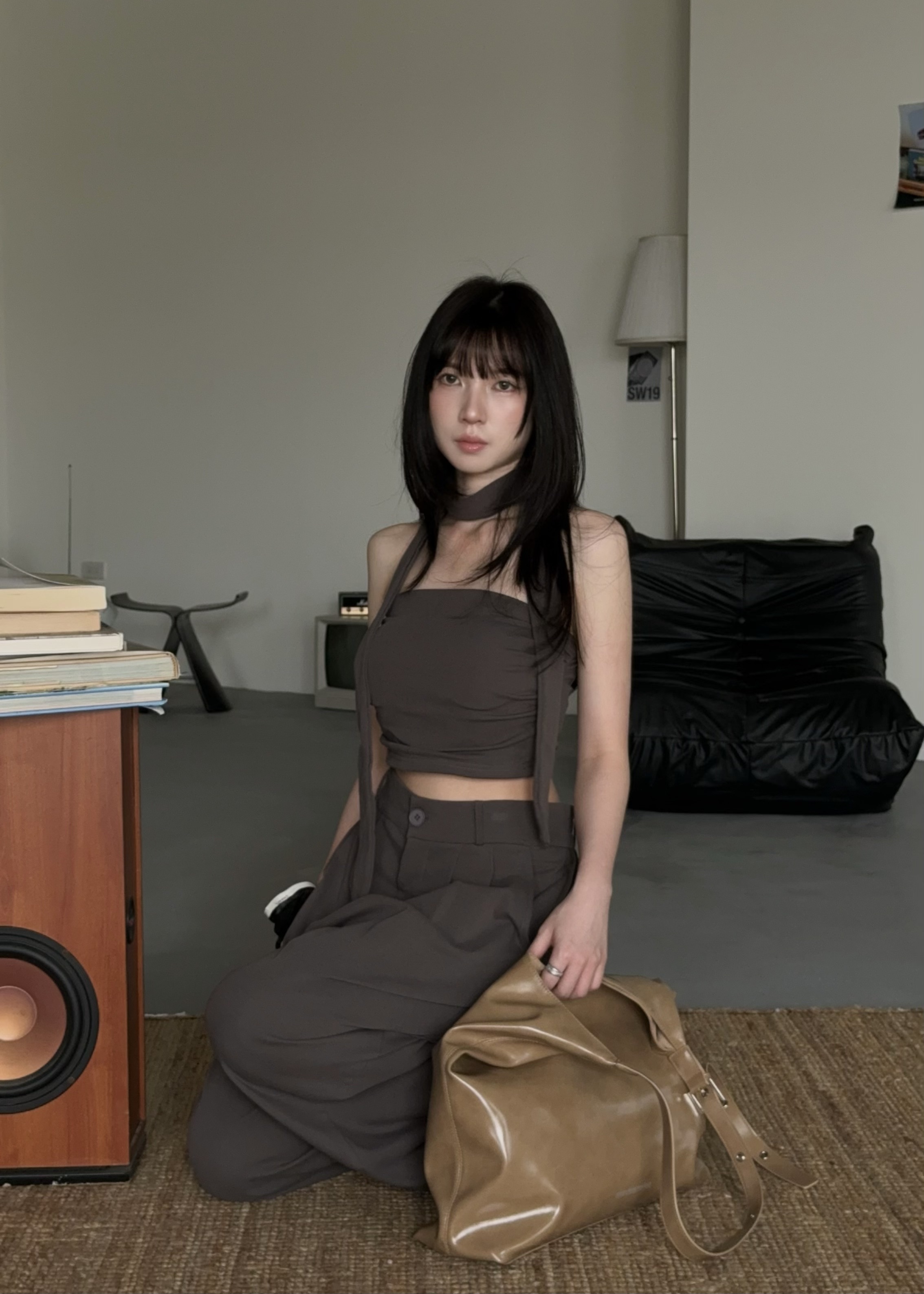 自帶光✨繞脖抓皺平口上衣+長褲SET