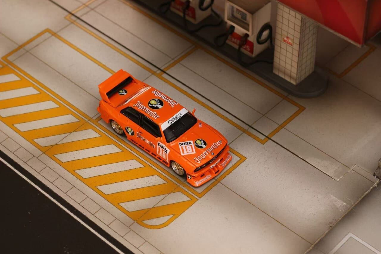 PO-$140 * STREET WEAPON * 1:64 BMW E30 LIVE TO OFFEND LTO JAGERMEISTER