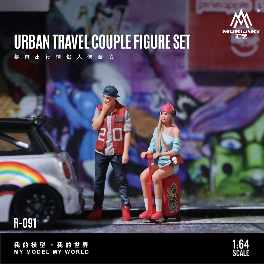 PO-$110 * MOREART * 1:64 FIGURE - URBAN TRAVEL COUPLE FIGURE SET