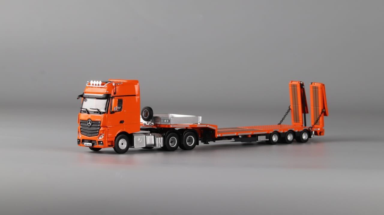 PO-$380 * PERKA * 1:64 MERCEDES BENZ ACTROS FLATBED TRANSPORTER ORANGE