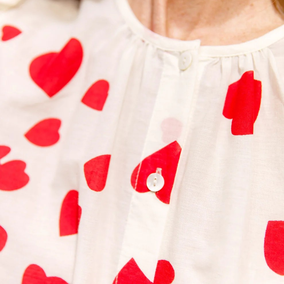 1BB0327-046 [BRIGITTE BARDOT] Sourire Heart-Printed Blouse with Long Sleeves White #122611100 (EU)