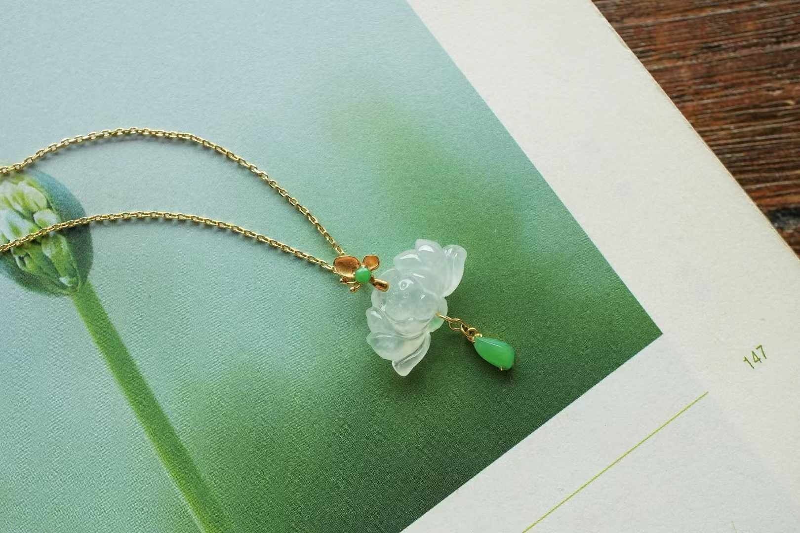 324855 翡翠高冰種荷花吊墜