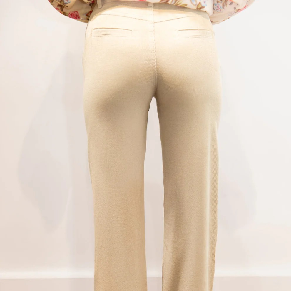 1BB0327-053 [BRIGITTE BARDOT] Rizzi Velvet Flared Trousers Ecru #172610400 (EU)