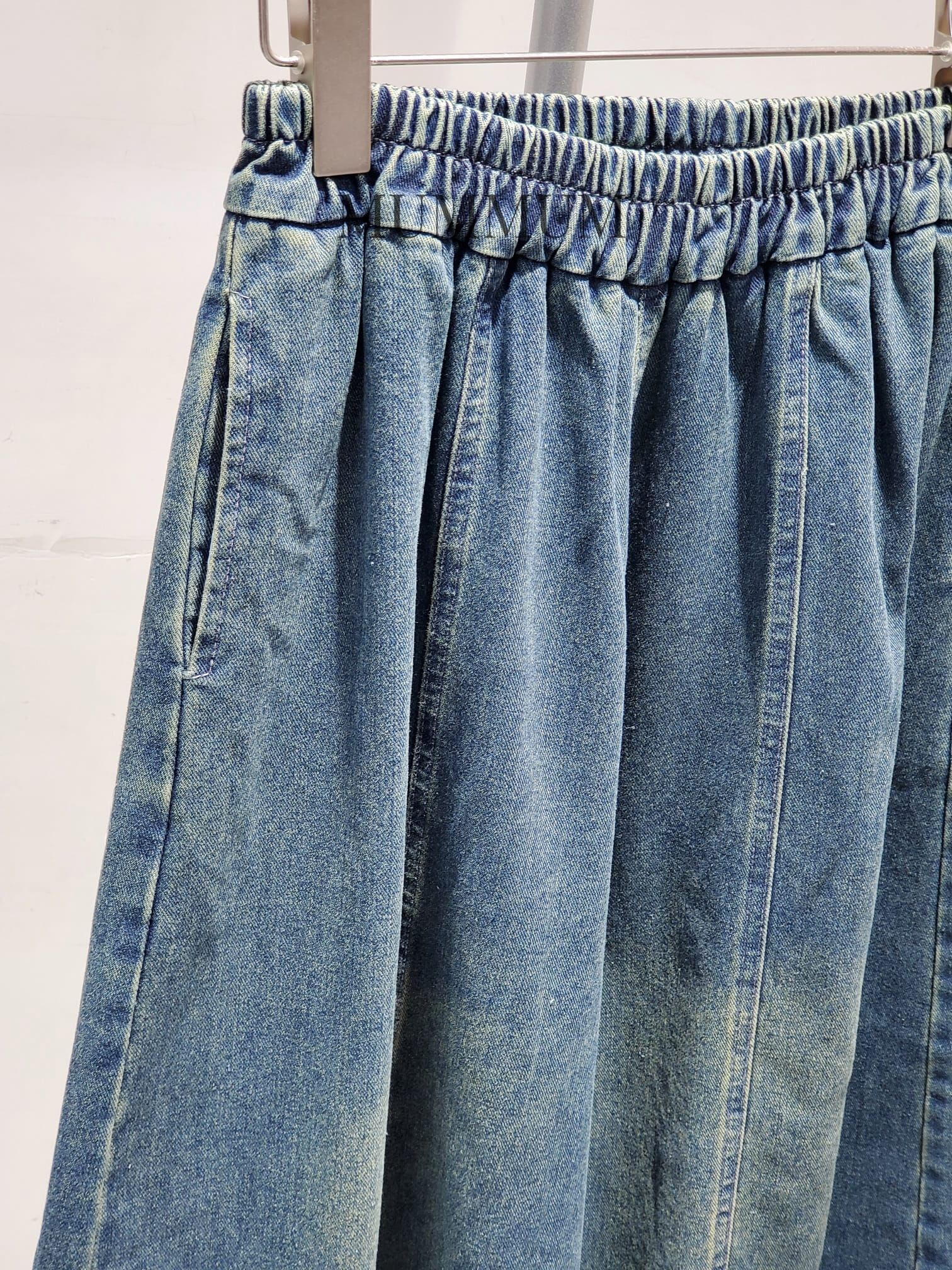 03704a/水洗磨白寬腿牛仔褲　26-40/42/36