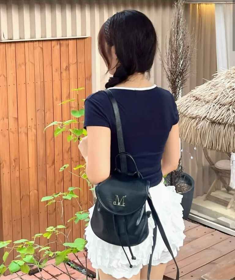 🇰🇷韓國 MUCENT 金屬Logo 迷你後背包 黑